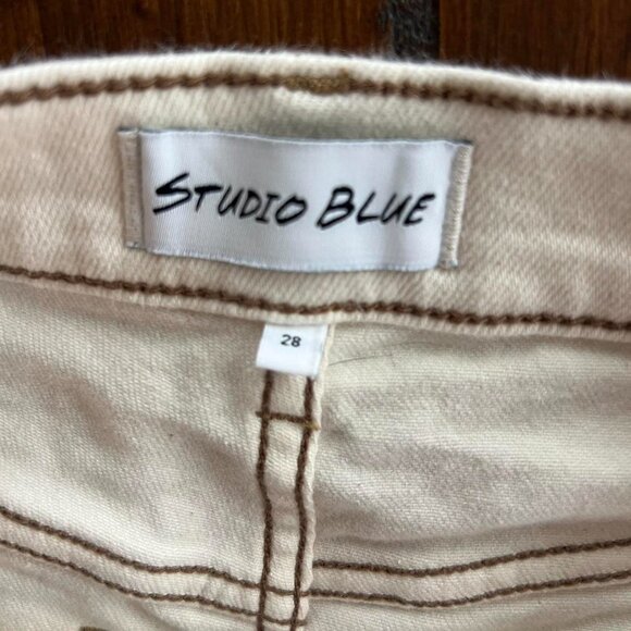 Studio Blue Ecru Carpenter Shorts – Utility Inspired (Size 28") - Picture 4 of 8